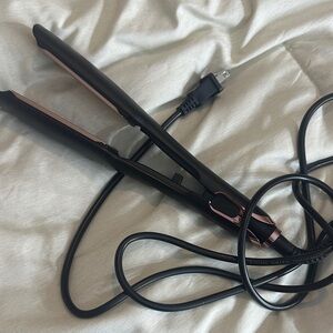 Black and Rose Gold Hair Straightener